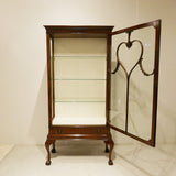 Glass cabinet/グラスキャビネット