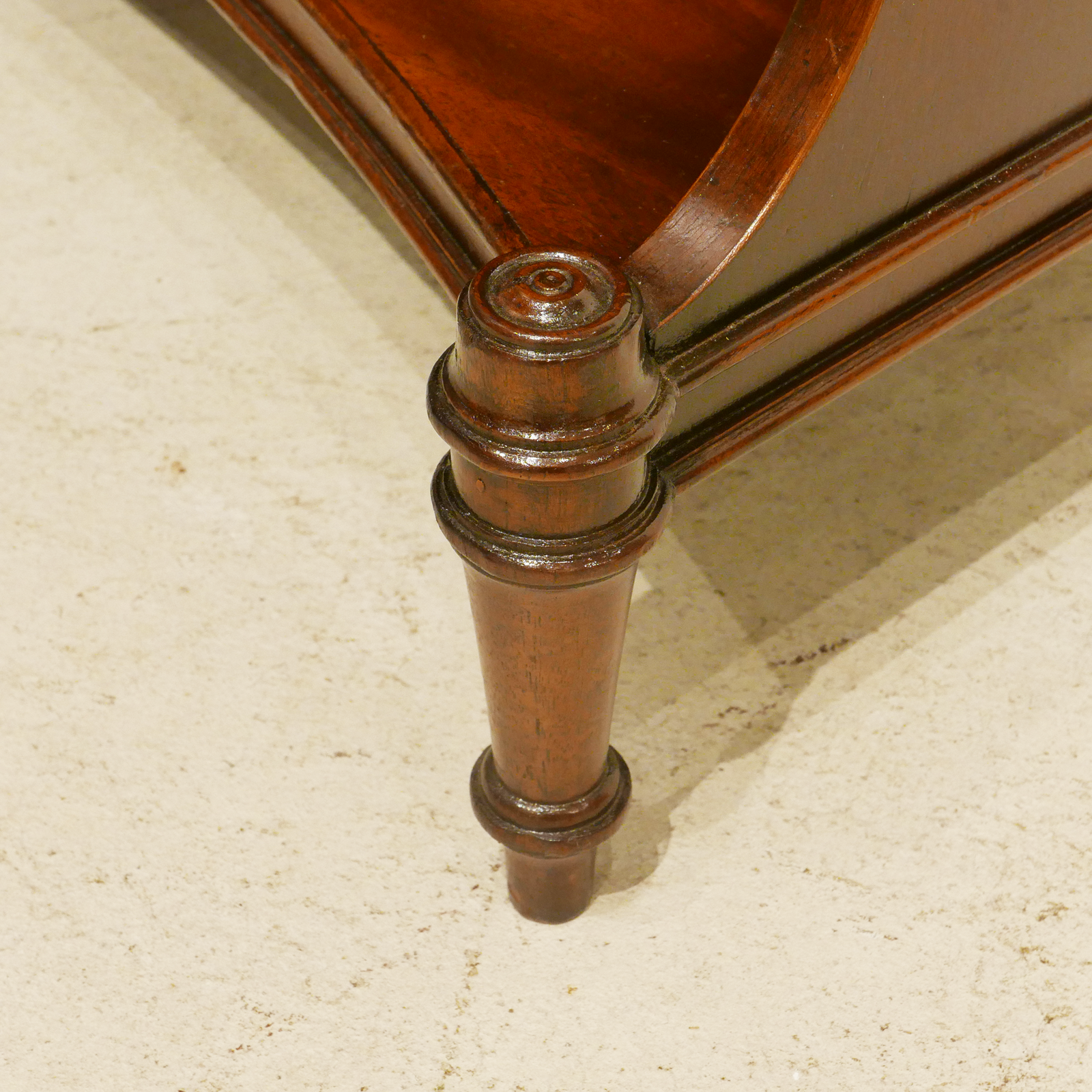 ꧁The Northampton Collection꧂ライティングビューロー パルテノン アンティーク / ひと際目を引くセクレタリーライティング