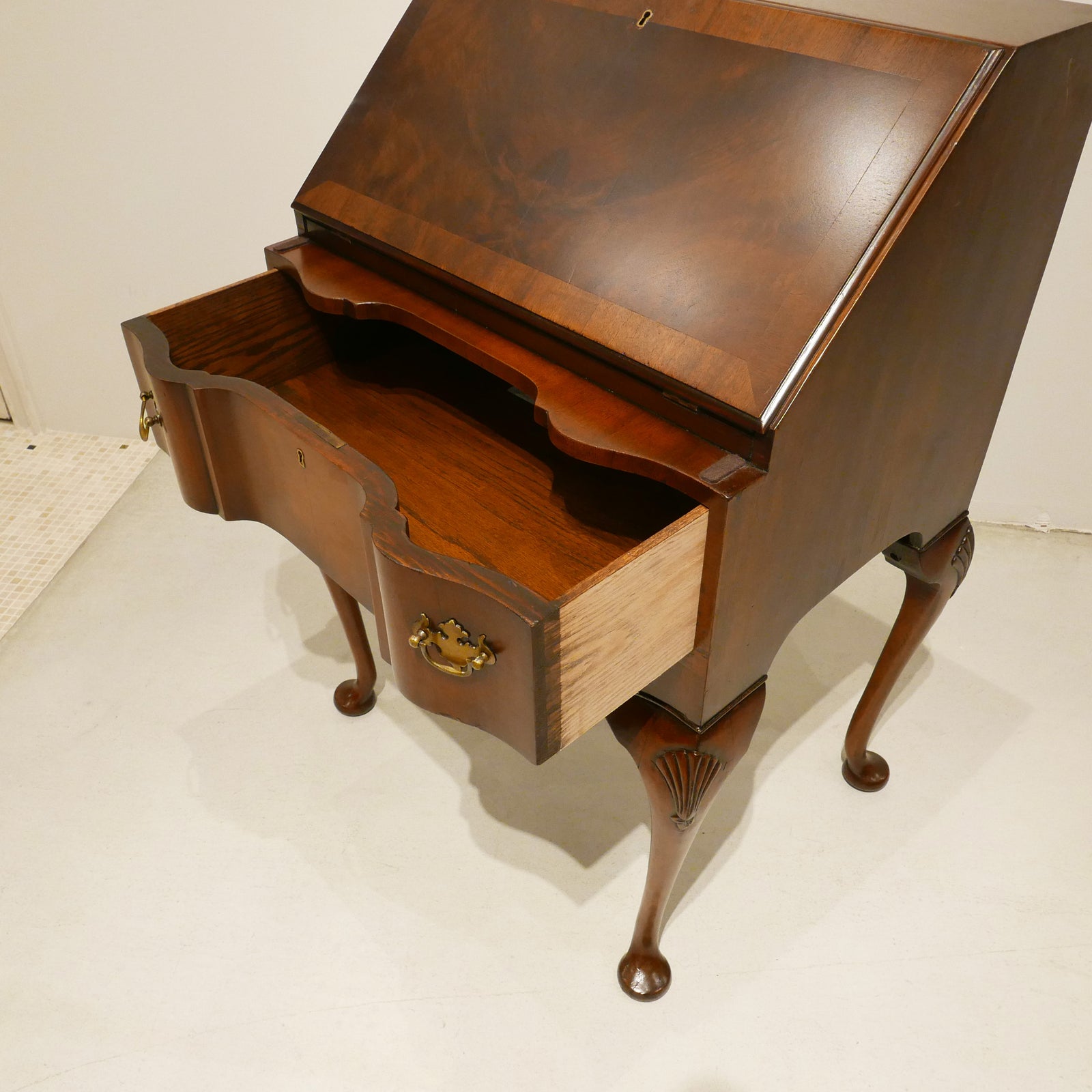 (お話し中)【OmNi ANTIQUEs】古いライティングビューローです。 Writing bureau/ライティングビューロー – Steward antiques